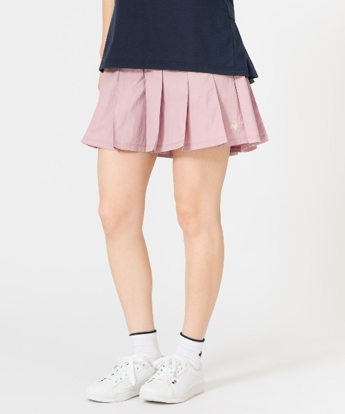 le coq sportif(ルコックスポルティフ)の「【はっ水】ナイロンワッシャープリーツキュロット(その他パンツ・レディース・ネイビー/ピンク/グリーン・L/M/XL/S)」の1枚目の写真
