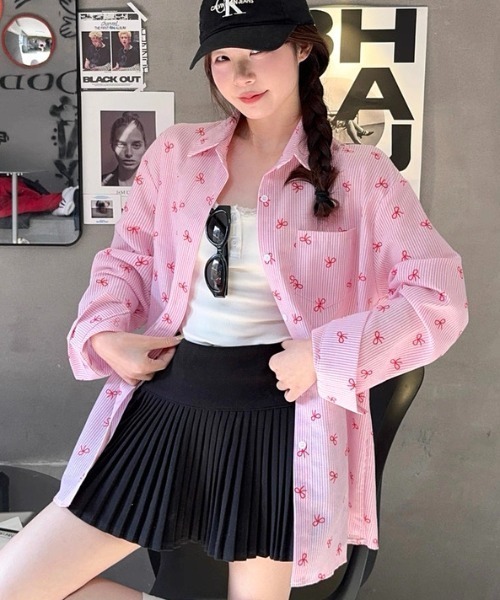 ViViDAY(ビビデー)の「リボン&ストライプ柄ビッグシルエットシャツ(シャツ/ブラウス・レディース・ピンク/ブラック/サックスブルー・M)」の11枚目の写真
