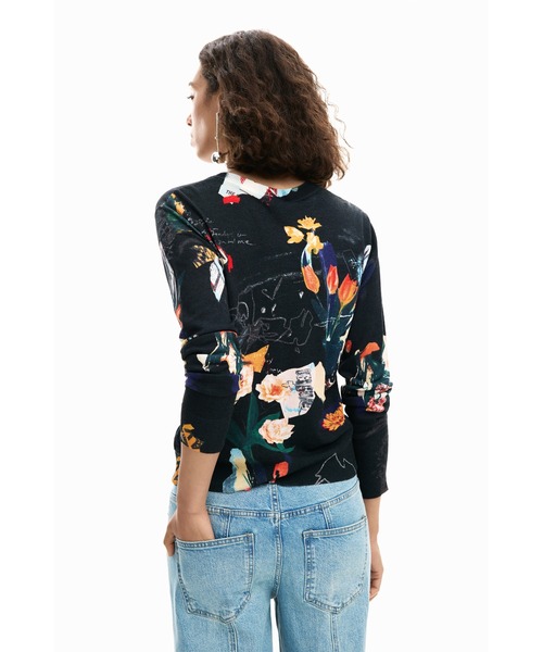 Desigual(デシグアル)の「薄手の植物柄セーター(ニット/セーター・レディース・ホワイト/ブラック・XS/S/M/L/XL)」の8枚目の写真