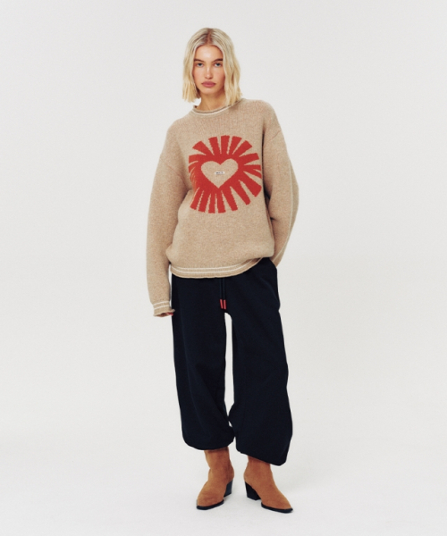 MOODBETTER（ムード ベター）の「RELAXED LOGO KNIT PULLOVER BEIGE（ニット/セーター・レディース・その他・FREE）」の2枚目の写真