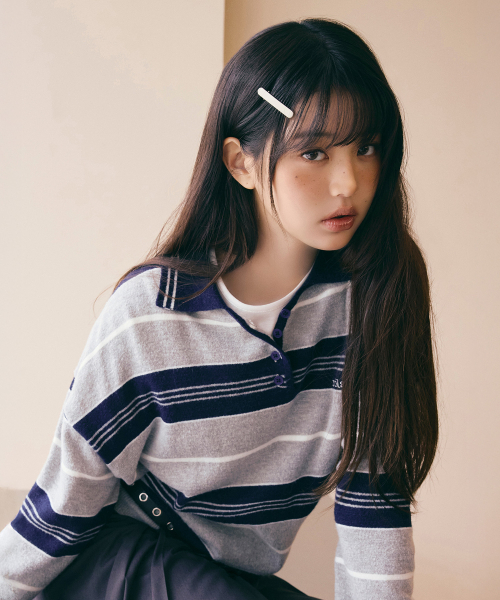 ROLAROLA(ロラロラ)の「ALPACA STRIPE COLLAR KNIT GRAY(ニット/セーター・レディース・グレー・FREE)」の2枚目の写真