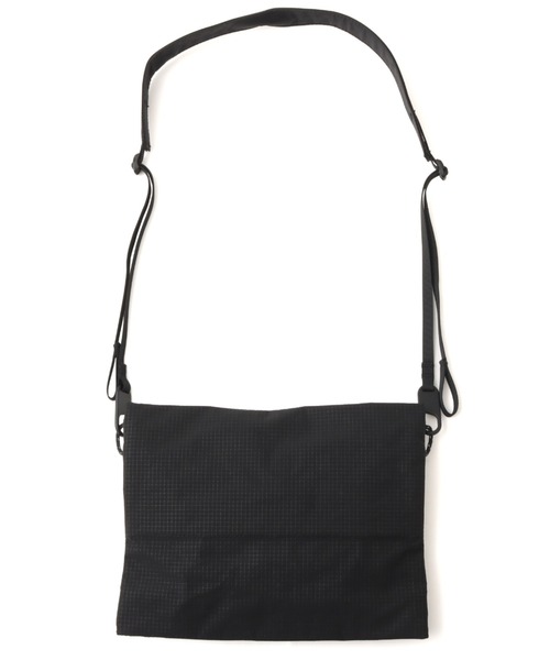 THE NORTH FACE(ザノースフェイス)の「THE NORTH FACE Rafter Shoulder Pouch M SP / ザ ノース フェイス ラフター ショルダー ポーチ M SP(ボディバッグ/ウエストポーチ・メンズ・ブラック・FREE)」の6枚目の写真