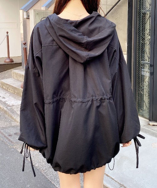 INGNI（イング）の「ミドル丈袖リボン2Wayマウンテンパーカー（マウンテンパーカー・レディース・ピンク/ライトグレー/ライトベージュ/ブラック/アイボリー・M）」の9枚目の写真