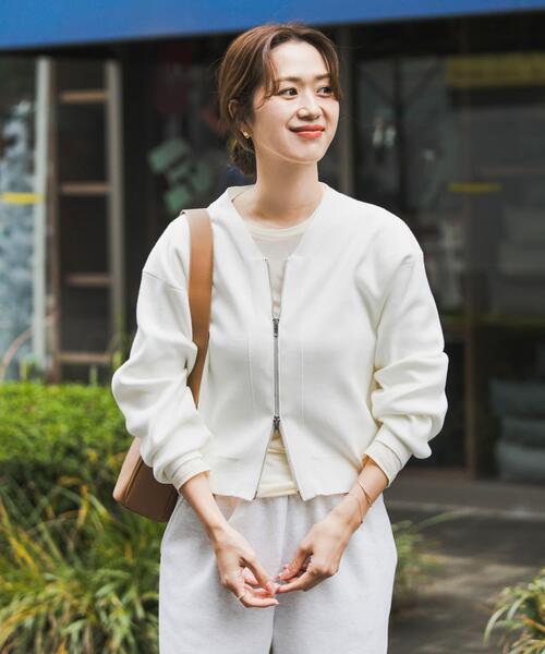 URBAN RESEARCH DOORS（アーバンリサーチドアーズ）の「『UR TECH Renew Knit』VネックZIPカーディガン（カーディガン/ボレロ・レディース・ピンク/ネイビー/グリーン系その他/オフホワイト・FREE）」の6枚目の写真