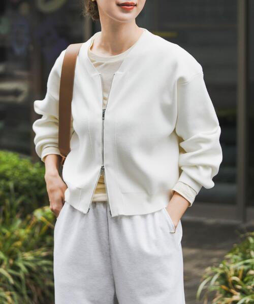 URBAN RESEARCH DOORS（アーバンリサーチドアーズ）の「『UR TECH Renew Knit』VネックZIPカーディガン（カーディガン/ボレロ・レディース・ピンク/ネイビー/グリーン系その他/オフホワイト・FREE）」の9枚目の写真