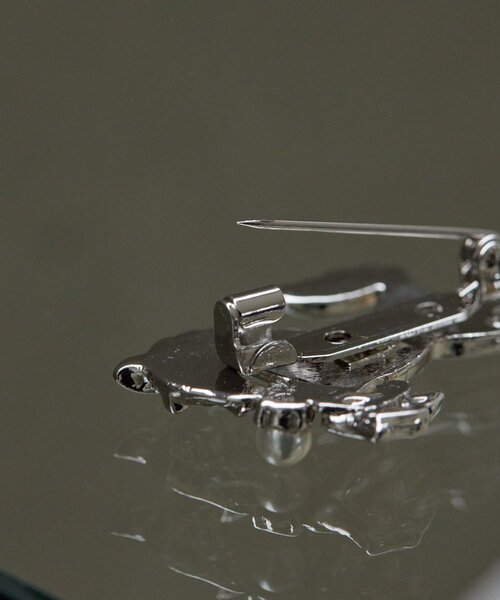 ear PAPILLONNER(イアパピヨネ)の「《WEB&一部店舗限定》ホースブローチ(ブローチ/コサージュ・レディース・シルバー/ゴールド・FREE)」の14枚目の写真