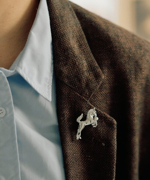 ear PAPILLONNER(イアパピヨネ)の「《WEB&一部店舗限定》ホースブローチ(ブローチ/コサージュ・レディース・シルバー/ゴールド・FREE)」の13枚目の写真