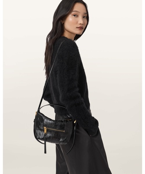 ALLSAINTS（オールセインツ）の「VEGA LEATHER PANEL GRAB BAG | VEGA レザー パネル グラブ バッグ（ショルダーバッグ・レディース・ブラック・ONE SIZE）」の2枚目の写真