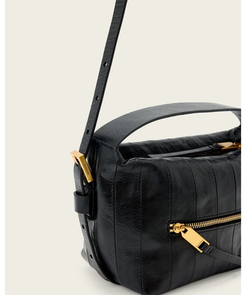 ALLSAINTS（オールセインツ）の「VEGA LEATHER PANEL GRAB BAG | VEGA レザー パネル グラブ バッグ（ショルダーバッグ・レディース・ブラック・ONE SIZE）」の5枚目の写真