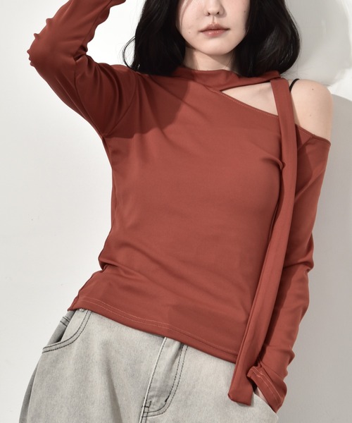 Y/lim（イリム）の「カットアウトリボン付きロンT（Tシャツ/カットソー・レディース・レッド/ブラック/グレー/オフホワイト・FREE）」の5枚目の写真