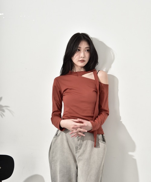 Y/lim（イリム）の「カットアウトリボン付きロンT（Tシャツ/カットソー・レディース・レッド/ブラック/グレー/オフホワイト・FREE）」の10枚目の写真