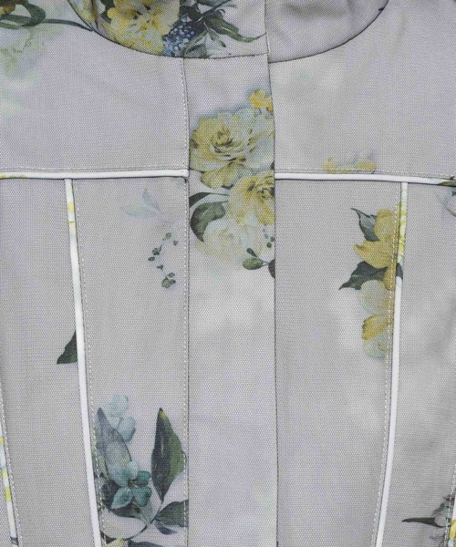 HARE（ハレ）の「2WAYフラワーシアーレイヤーブルゾン(HARE)（ブルゾン・レディース・ホワイト/ブラック・FREE）」の3枚目の写真