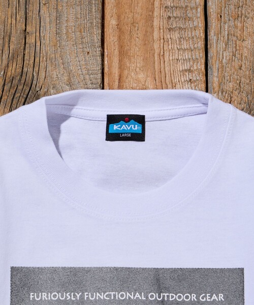 FREAK'S STORE(フリークスストア)の「限定展開 KAVU×FREAK'S STORE カブー 別注 ビッグシルエット フォトプリント Tシャツ DOG(Tシャツ/カットソー・メンズ・ホワイト/ピンク/スミクロ/アッシュグレー/グレイッシュベージュ・LARGE/MEDIUM/SMALL)」の9枚目の写真