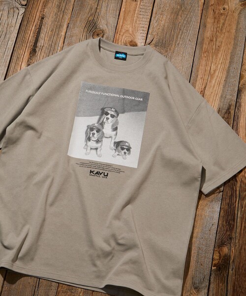 FREAK'S STORE(フリークスストア)の「限定展開 KAVU×FREAK'S STORE カブー 別注 ビッグシルエット フォトプリント Tシャツ DOG(Tシャツ/カットソー・メンズ・ホワイト/ピンク/スミクロ/アッシュグレー/グレイッシュベージュ・LARGE/MEDIUM/SMALL)」の15枚目の写真