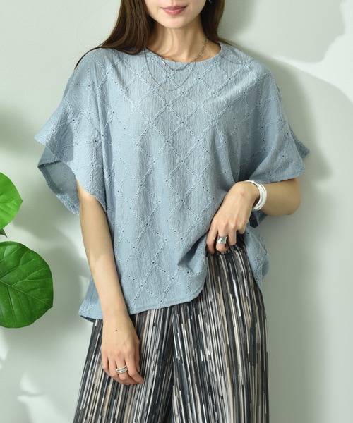 INTERPLANET（インタープラネット）の「アイレットレースプルオーバー（Tシャツ/カットソー・レディース・サックスブルー/ブラック/オフホワイト・FREE）」の3枚目の写真