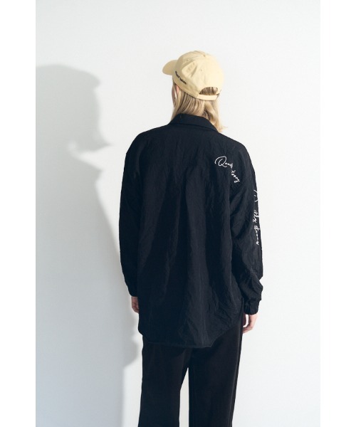 Muel Chic(ミュエルシック)の「Corina shirt コリナシャツ(シャツ/ブラウス・レディース・ブラック/ホワイト/ライトブルー・FREE)」の5枚目の写真