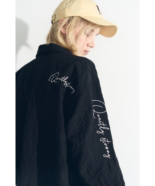 Muel Chic(ミュエルシック)の「Corina shirt コリナシャツ(シャツ/ブラウス・レディース・ブラック/ホワイト/ライトブルー・FREE)」の13枚目の写真