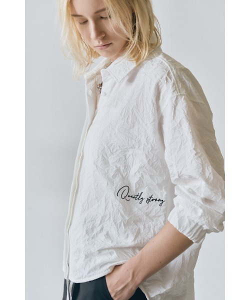 Muel Chic(ミュエルシック)の「Corina shirt コリナシャツ(シャツ/ブラウス・レディース・ブラック/ホワイト/ライトブルー・FREE)」の6枚目の写真