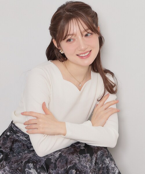 couture brooch（クチュールブローチ）の「ハートネックテレコプルオーバー（Tシャツ/カットソー・レディース・ネイビー/サンドベージュ/ホワイト系5/オフホワイト・42/40/38/36）」の8枚目の写真