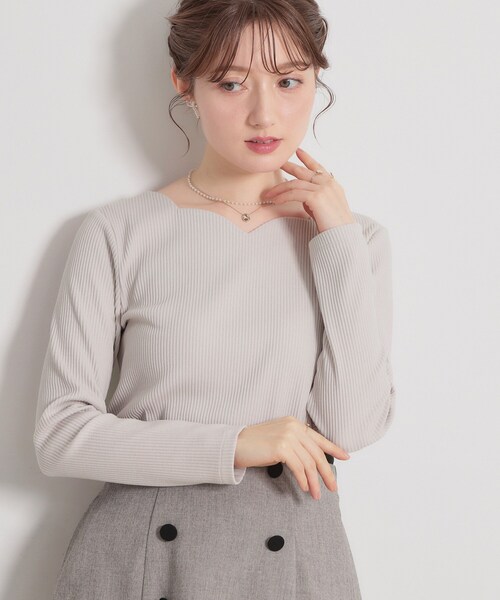 couture brooch（クチュールブローチ）の「ハートネックテレコプルオーバー（Tシャツ/カットソー・レディース・ネイビー/サンドベージュ/ホワイト系5/オフホワイト・42/40/38/36）」の15枚目の写真