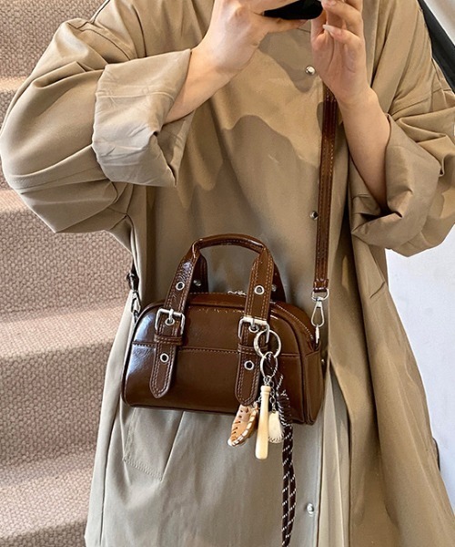 Teem Store(チームストア)の「【ペットボトル収納可能】ベルトデザインミニボストンバッグ(ボストンバッグ・レディース・ブラウン/レッド/ダークブラウン/ブラック・F)」の20枚目の写真