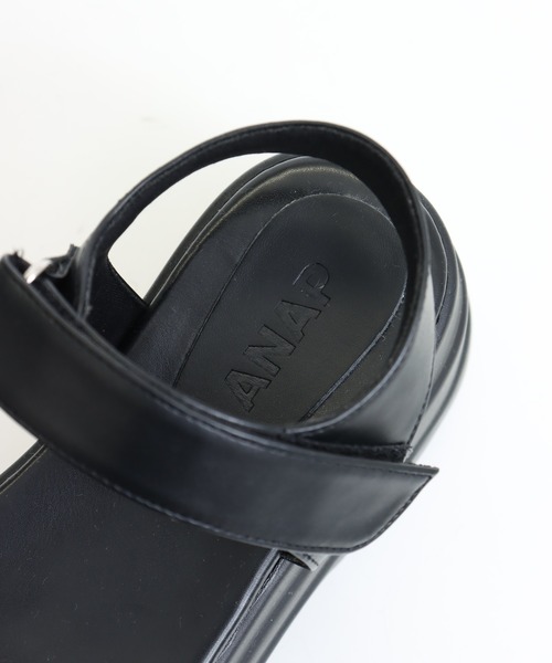 ANAP（アナップ）の「ダブルベルト 厚底サンダル（サンダル・レディース・ホワイト/ブラック・M/L/S）」の15枚目の写真