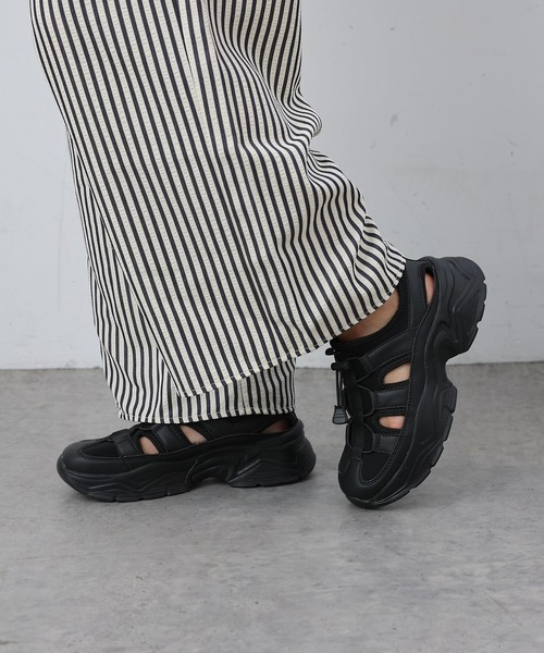 COLONY 2139（コロニートゥーワンスリーナイン）の「厚底スニーカーサンダル（スニーカー・レディース・グレー/ブラック・LARGE/MEDIUM）」の7枚目の写真