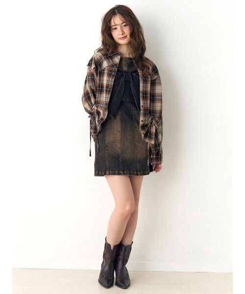 CALNAMUR（カルナムール）の「ユーズドライクデニムリボンビスチェ（キャミソール・レディース・インディゴブルー/ブラック・FREE）」の13枚目の写真