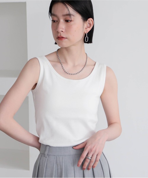 THE NEWHOUSE 未使用　カップ付きタンクトップ　白 セール】カップ付きタンクトップ【サスティナブル】（タンクトップ