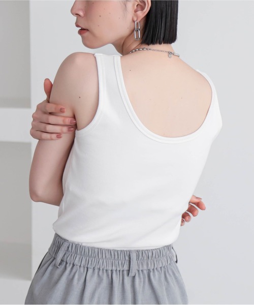 for/c(フォーシー)の「カップ付きタンクトップ【サスティナブル】(タンクトップ・レディース・ブラック/チャコール/オフホワイト・M/L/S)」の9枚目の写真