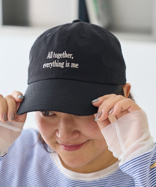 LAVEANGE(ラビアンジェ)の「メッセージロゴ刺繍キャップ(深め・つば広)(キャップ・レディース・ブラック/ベージュ・F)」の14枚目の写真