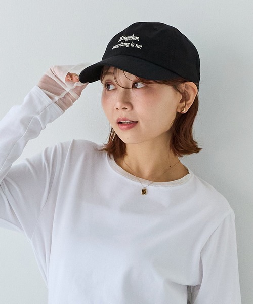 LAVEANGE(ラビアンジェ)の「メッセージロゴ刺繍キャップ(深め・つば広)(キャップ・レディース・ブラック/ベージュ・F)」の18枚目の写真