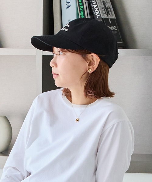 LAVEANGE(ラビアンジェ)の「メッセージロゴ刺繍キャップ(深め・つば広)(キャップ・レディース・ブラック/ベージュ・F)」の19枚目の写真