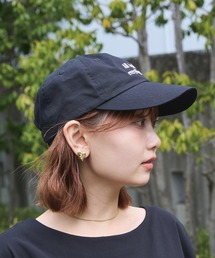 LAVEANGE（ラビアンジェ）の「メッセージロゴ刺繍キャップ（深め・つば広）｜365日頼れるベーシックキャップ/ベースボールキャップ/サイズ調整可能/ユニセックス（キャップ）」
