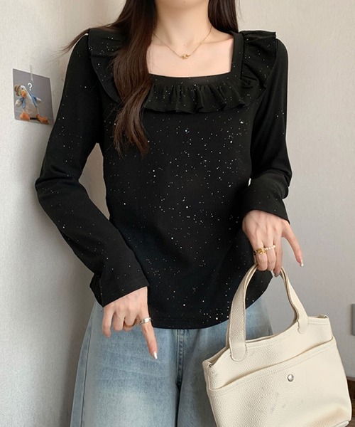 2ly2(トゥーリートゥー)の「ラメドットフリルトップス / スクエアネック フリルカットソー(Tシャツ/カットソー・レディース・ブラック/ボルドー・FREE)」の14枚目の写真