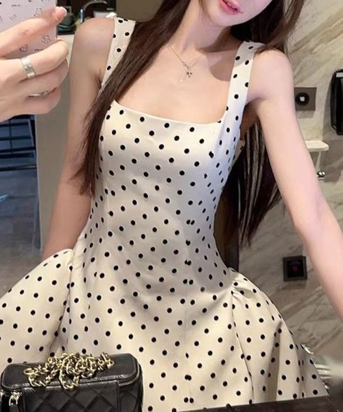 SallyLunn(サリーラン)の「バックレースアップドットワンピース(ワンピース・レディース・ホワイト・MEDIUM/LARGE)」の7枚目の写真