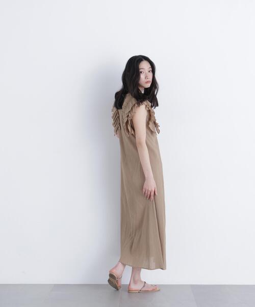 N.(N. Natural Beauty Basic)(エヌエヌナチュラルビューティーベーシック)の「デザインフリル楊柳ワンピース(ワンピース・レディース・ダークグリーン/ブラック/ベージュ・MEDIUM/P/S)」の19枚目の写真