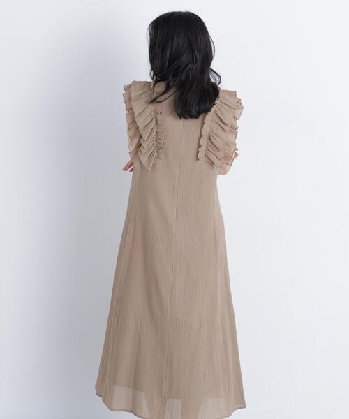 N.(N. Natural Beauty Basic)(エヌエヌナチュラルビューティーベーシック)の「デザインフリル楊柳ワンピース(ワンピース・レディース・ダークグリーン/ブラック/ベージュ・MEDIUM/P/S)」の20枚目の写真