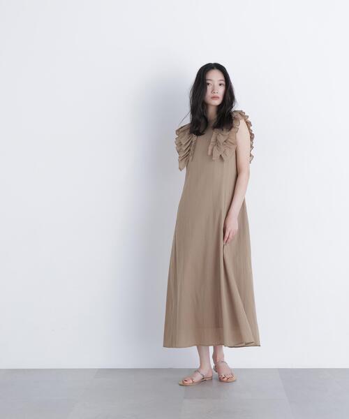 N.(N. Natural Beauty Basic)(エヌエヌナチュラルビューティーベーシック)の「デザインフリル楊柳ワンピース(ワンピース・レディース・ダークグリーン/ブラック/ベージュ・MEDIUM/P/S)」の21枚目の写真