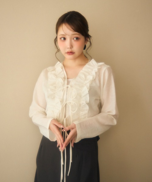 miune(ミューヌ)の「フロントフリルブラウス(シャツ/ブラウス・レディース・アイボリー/ピンク・FREE)」の14枚目の写真