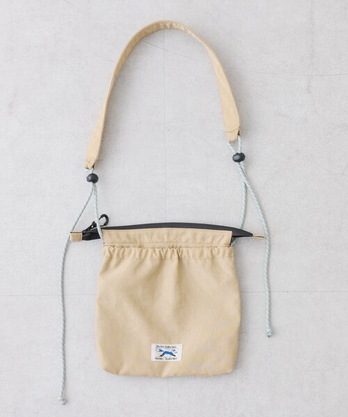 PENNEYS（ぺニーズ）の「【UNISEX】【FOX別注】スクエアナイロンサコッシュ（ショルダーバッグ・メンズ・ベージュ/カーキ/ブラック・ONE SIZE）」の15枚目の写真