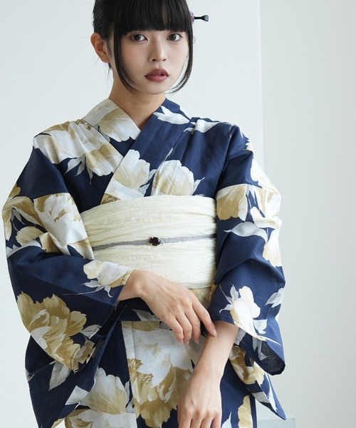 utatane(ウタタネ)の「浴衣2点セット 平成レトロ&モード(浴衣・レディース・ブラック系1/ブラック系4/ブラック系5/ブルー系2/イエロー系3/レッド系1/ブラウン系1/ホワイト系3/ネイビー系1/イエロー系2/グレー系1/ホワイト系2/ブラック系3/ブルー系3/ブルー系4/ネイビー系2/ネイビー系3/ホワイト系1/パープル系1/ブルー系1/イエロー系1/ネイビー系4・FREE)」の14枚目の写真