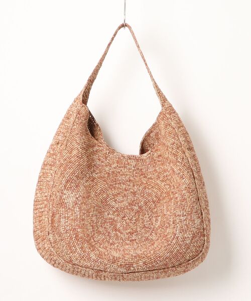 STELLA McCARTNEY(ステラマッカートニー)の「Logo Large Crochet Raffia Hobo Bag / ロゴ ラフィア クロシェ ラージ ホーボーバッグ(トートバッグ・レディース・ナチュラル・ONE SIZE)」の2枚目の写真
