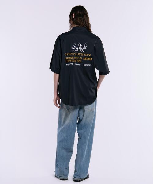 Alpha Industries(アルファインダストリーズ)の「Alpha Industries/アルファ インダストリーズ/SS FATIGUE RELAXED DECO SHIRT/ エスエス ファティーグ リラックスド デコ シャツ(シャツ/ブラウス・メンズ・ブラック/ホワイト・M/S/L/XL)」の3枚目の写真