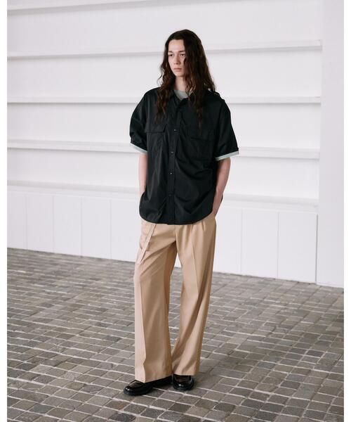 Alpha Industries(アルファインダストリーズ)の「Alpha Industries/アルファ インダストリーズ/SS FATIGUE RELAXED DECO SHIRT/ エスエス ファティーグ リラックスド デコ シャツ(シャツ/ブラウス・メンズ・ブラック/ホワイト・M/S/L/XL)」の2枚目の写真