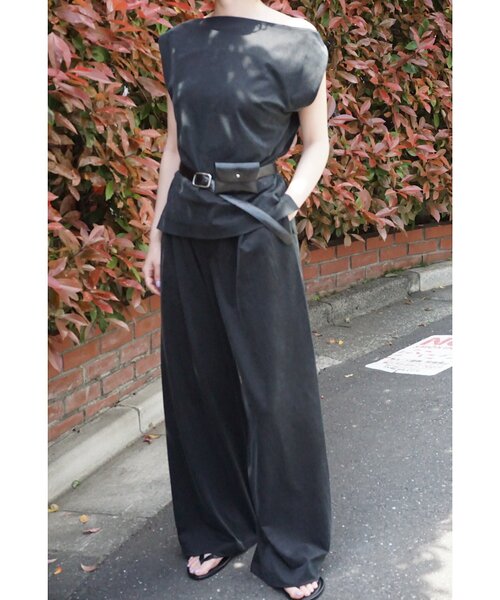 SHENERY(シーナリー)の「【Her Edit】【セットアップ対応】キュプラジャージートップス(シャツ/ブラウス・レディース・ブラック/ベージュ・FREE)」の9枚目の写真