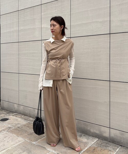 SHENERY(シーナリー)の「【Her Edit】【セットアップ対応】キュプラジャージートップス(シャツ/ブラウス・レディース・ブラック/ベージュ・FREE)」の19枚目の写真