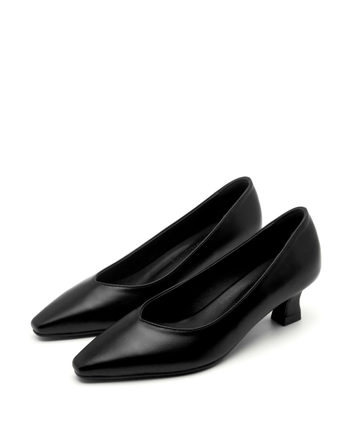 SPUR(シュプール)の「ロッサン Vカットミニマルパンプス 5.5cm -VA8044 (3色)(パンプス・レディース・ダークブラウン/アイボリー/ブラック・22.5cm/23cm/23.5cm/24cm/24.5cm/25cm)」の9枚目の写真