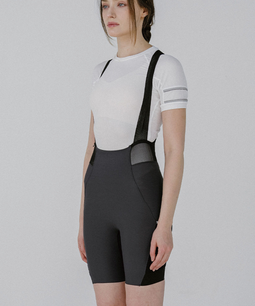 LONGTERM(ロングターム)の「836 ビブショーツ レディース用(スポーツグッズ・レディース・チャコールグレー・XX-SMALL/X-SMALL/SMALL)」の2枚目の写真