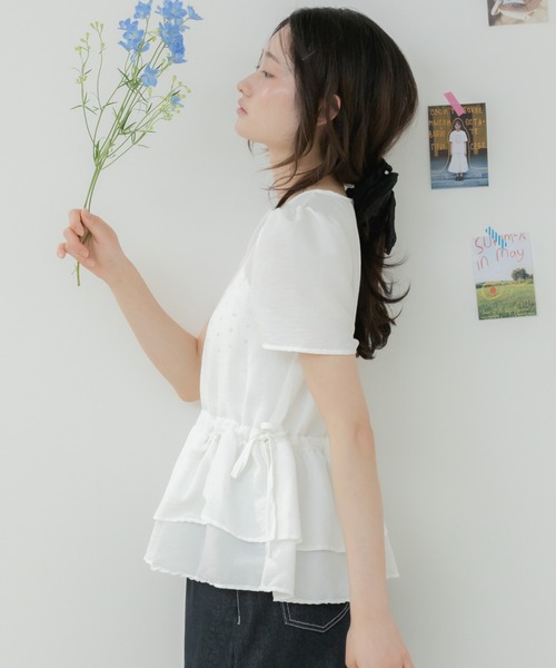 HEILIS(ヘイリス)の「シアー半袖ペプラムブラウス / 半袖ブラウス シアーブラウス ペプラムトップス ティアードブラウス リボンデザイン レイヤードトップス 春服 夏服 秋服 フェミニン ガーリー 韓国ファッション 大人カジュアル デイリー シアー お出かけ デート オフィスカジュアル(シャツ/ブラウス・レディース・ブラック/アイボリー・FREE)」の8枚目の写真